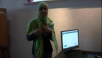 Jamila, A Moroccan Woman, Experiments With Lesbian Sex Involving A Dutch Partner