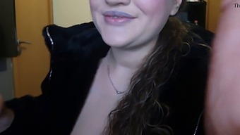 A Stunning Caucasian Woman Gives An Incredible Oral Performance While Puffing On A Cigarette And Projecting Onto A 9-Inch Phallic Symbol