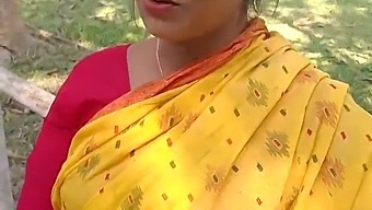 Desi Housewife Shari Bhabhi'S Hot And Steamy Porn Video